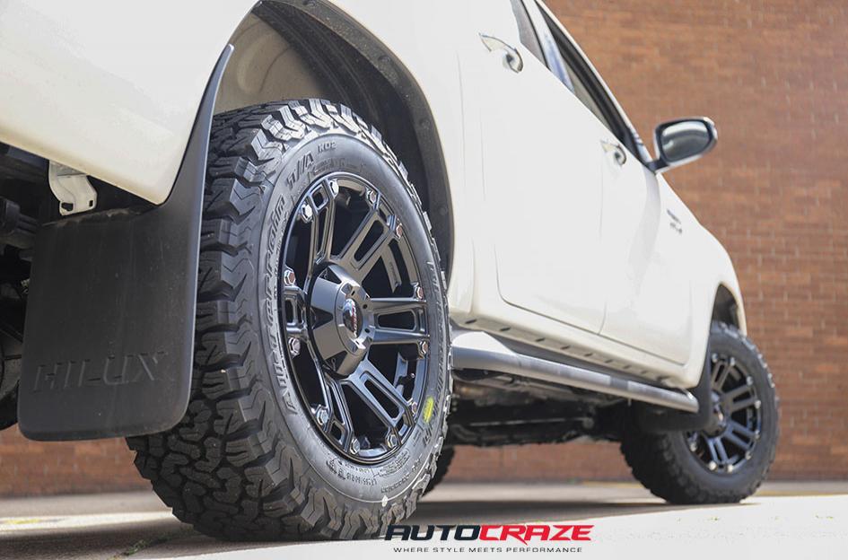 TOYOTA HILUX N80 4WD OUTLAW SATIN BLACK